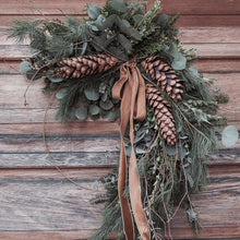 Load image into Gallery viewer, Fresh Half Moon Wreath