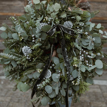 Load image into Gallery viewer, Jack Frost Collection Premium Fresh Wreath