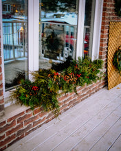 Load image into Gallery viewer, Seasonal Fresh Garland
