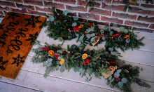 Load image into Gallery viewer, Seasonal Fresh Garland