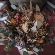 Load image into Gallery viewer, Everlasting Dried Flower Bouquet