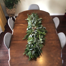 Load image into Gallery viewer, Seasonal Table Centrepiece