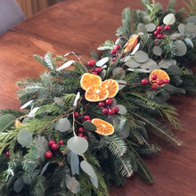 Load image into Gallery viewer, Seasonal Table Centrepiece