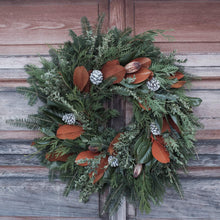 Load image into Gallery viewer, Magnolia Collection Classic 20" Fresh Wreath