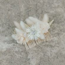 Load image into Gallery viewer, Everlasting Dried Flower Hair Comb