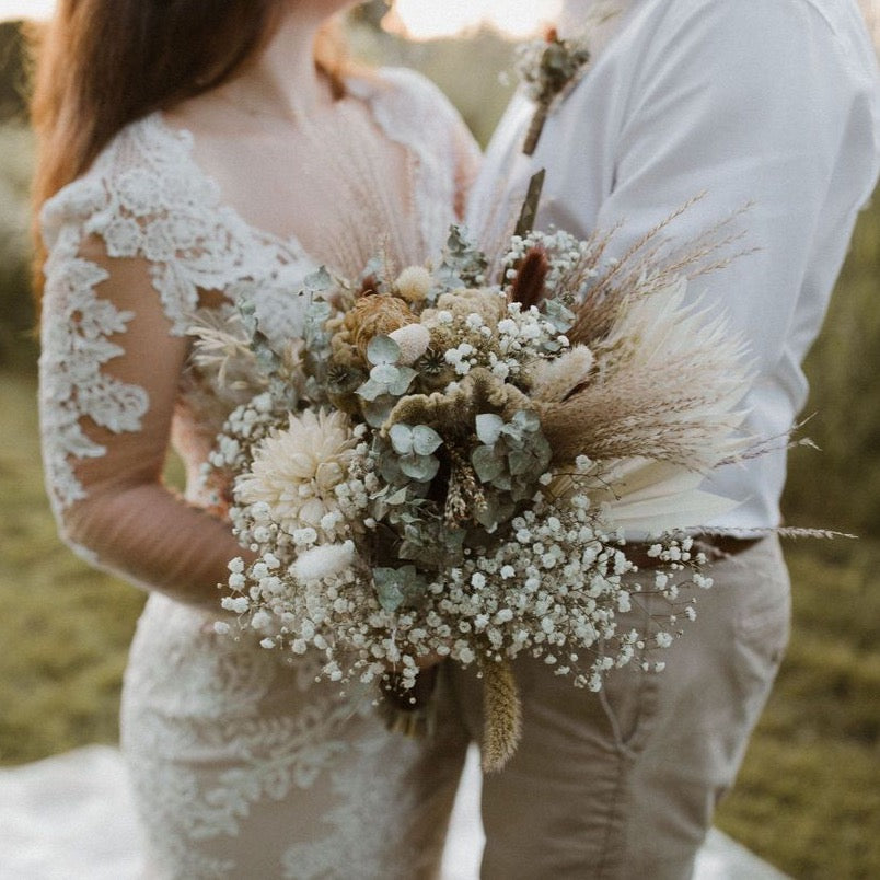 Everlasting Dried Bridal Bouquet