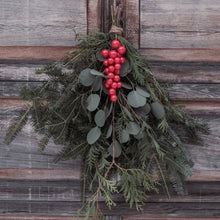Load image into Gallery viewer, Holly Collection Swag