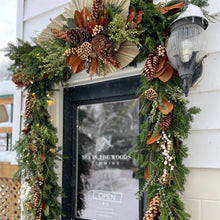 Load image into Gallery viewer, Fresh Garland with Door Topper & Dried Fans