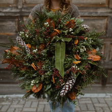 Load image into Gallery viewer, Magnolia Collection Premium Fresh Wreath
